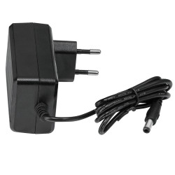 Nivel System CH-3 Charger