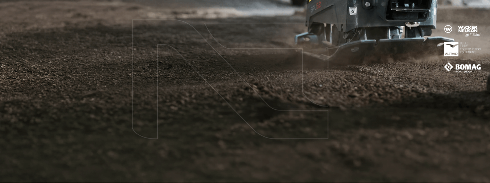 Masz problem z zapadającą się kostką lub niestabilnym podłożem? Wybierz profesjonalne zagęszczarki do gruntu.